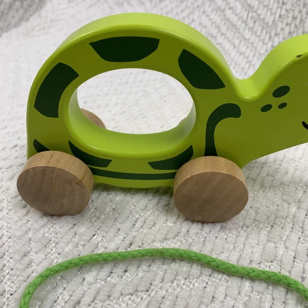 Hape Walk Along-Pull Along Wooden Turtle Toy‎ Rare HTF